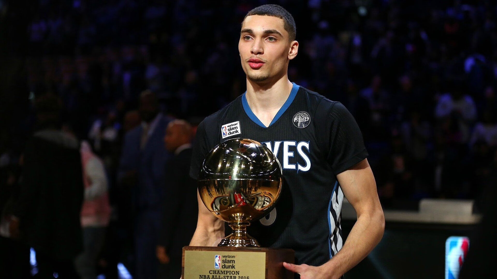 中国乒乓球选手夺得亚洲锦标赛金牌，中国乒乓亚锦赛男单冠军